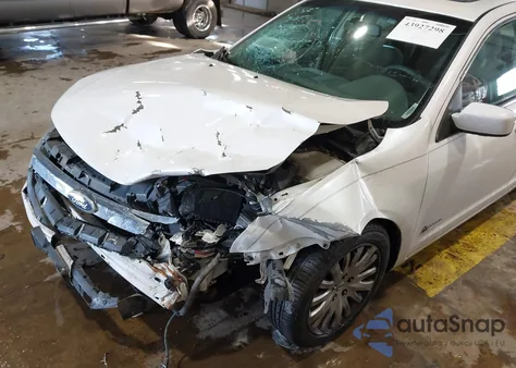 2010 Ford Fusion Hybrid from USA, damaged, VIN 3FADP0L31AR295863